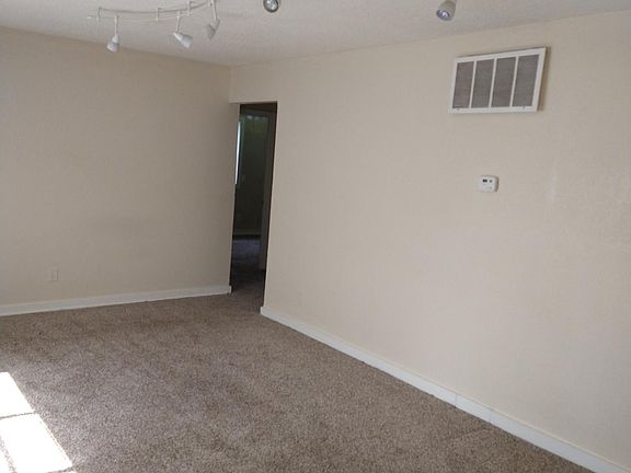 5th image of 11310 McKinley Ave