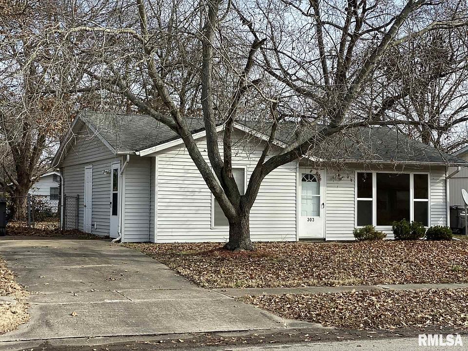 1st image of 303 S Plover Dr