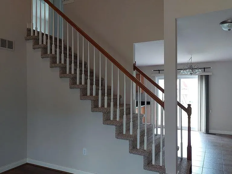 1115 Birchwood Dr — Photo 4