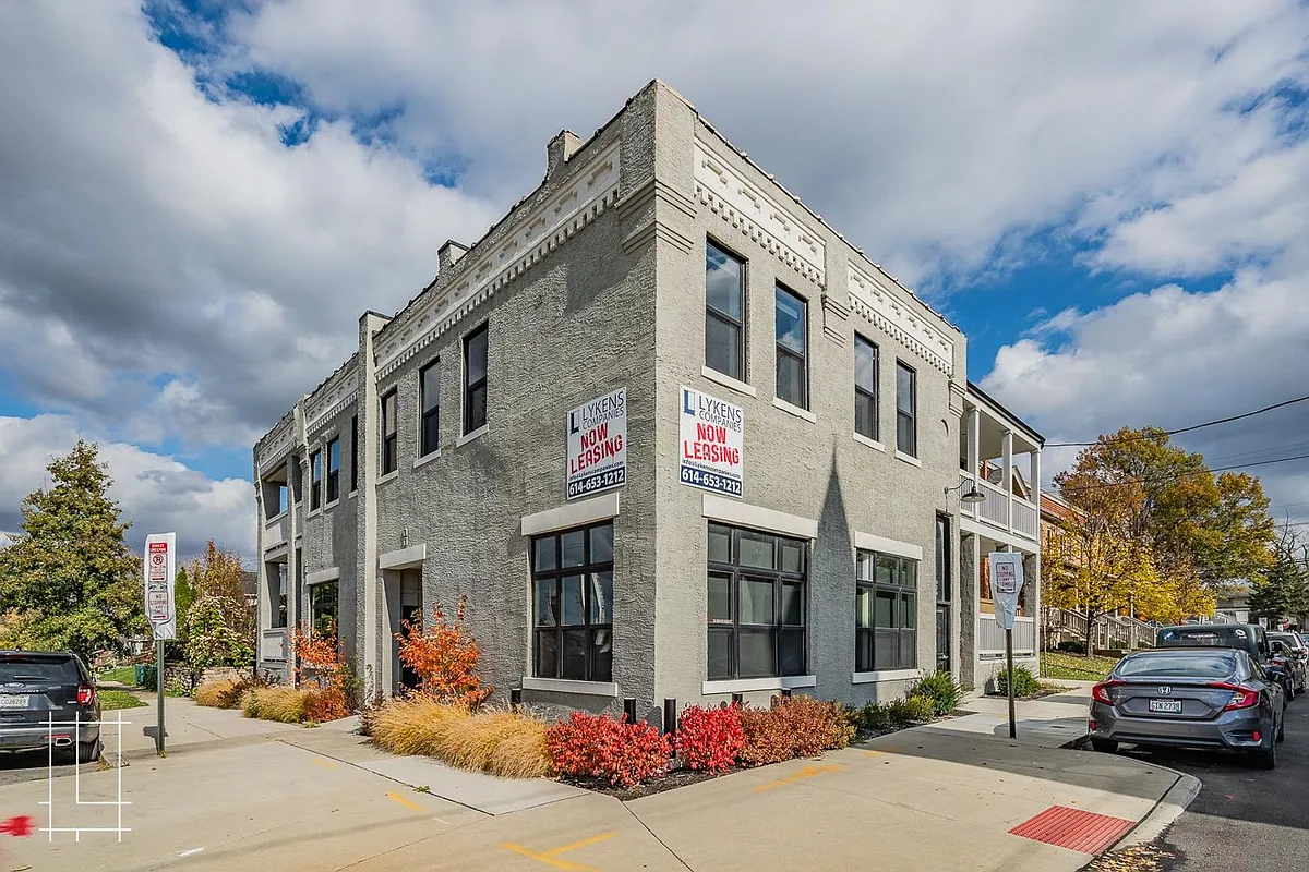 Building Photo - 1448-1454 Indianola Ave