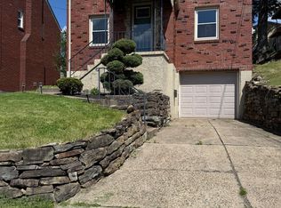 3215 Shadyway Dr, Pittsburgh, PA 15227