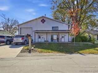 404 E 15th St, Eldon, MO 65026
