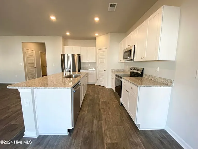 1052 Silverfish Pl NW — Photo 5