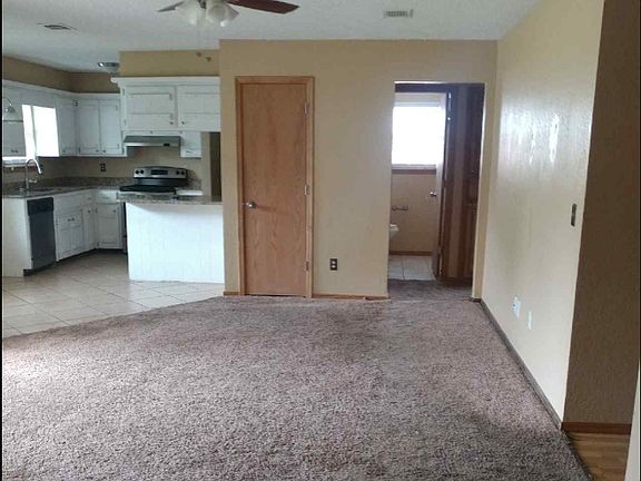 5th image of 1717 SE 8th St