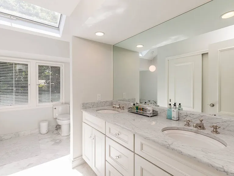 33 Cedar St — Photo 8