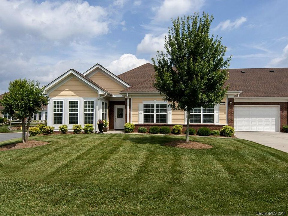 1st image of 2219 N Castle Ct #2219