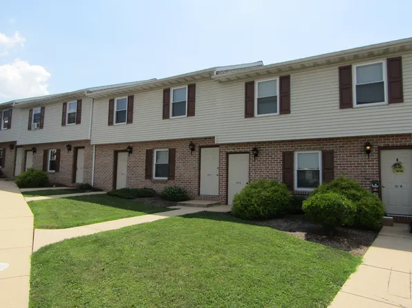 121 Heritage Rd APT F, Ephrata, PA 17522