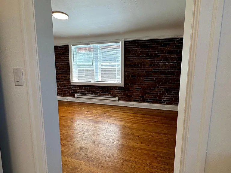 333 Summit Ave E #204 — Photo 6