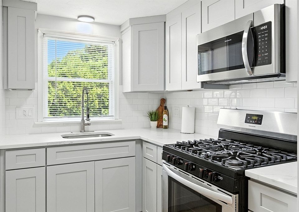 1st image of 21 Petipas Ln #B