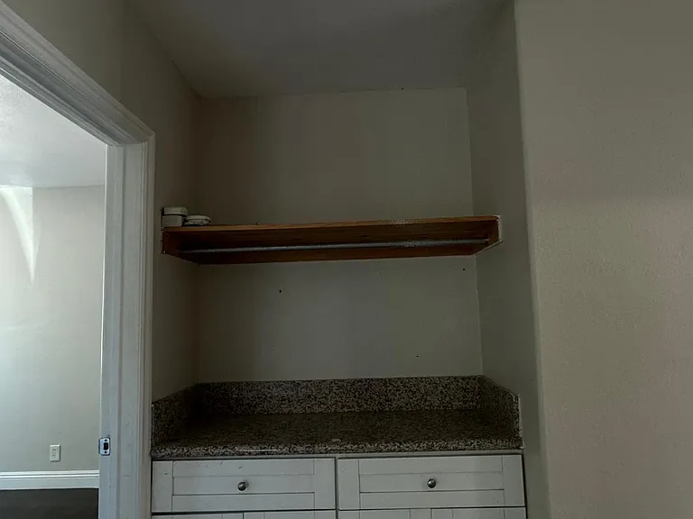 15664 Country Club Dr — Photo 5