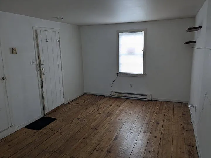 Studio, $1,500 — Photo 3