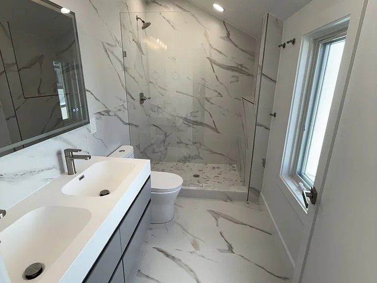 631 N Monroe St — Photo 18