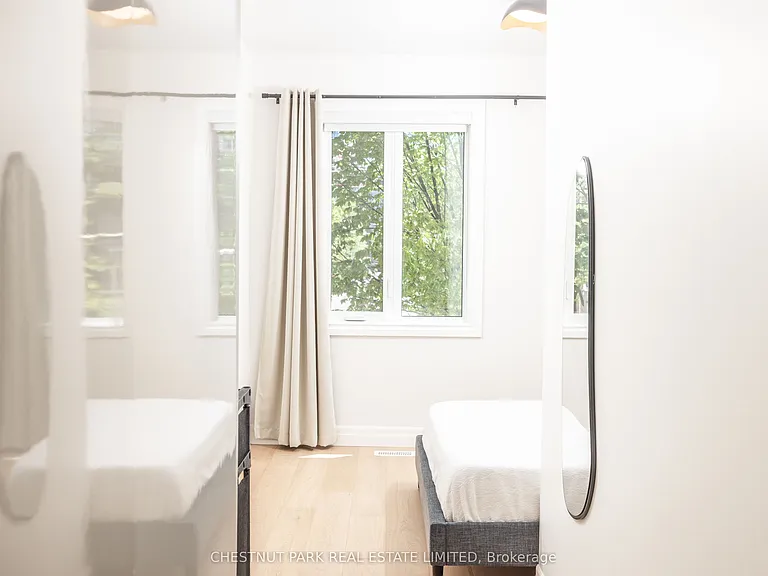 500 Richmond St W #101 — Photo 20