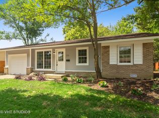 536 Charing Cross Rd, Elk Grove Village, IL 60007