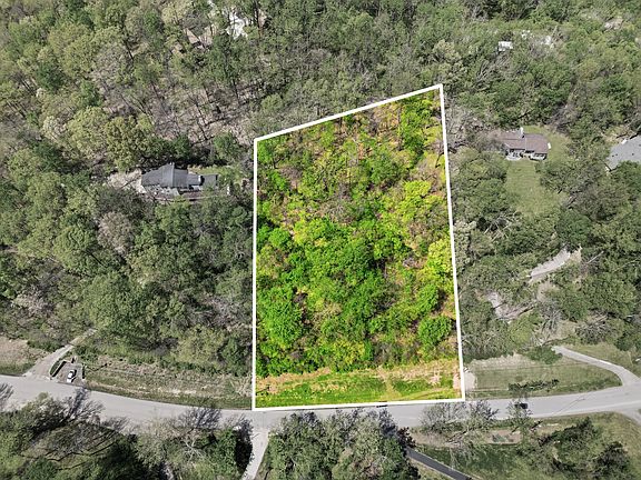 5th image of 18 High Point Ridge Rd