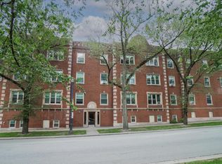 2225 Ridge Ave #1W, Evanston, IL 60201