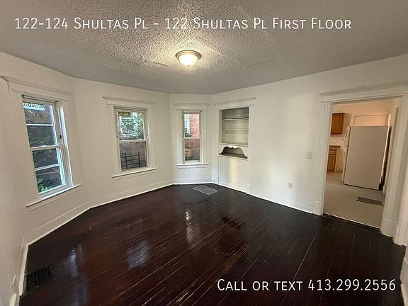 3rd image of 122-124 Shultas Pl #1