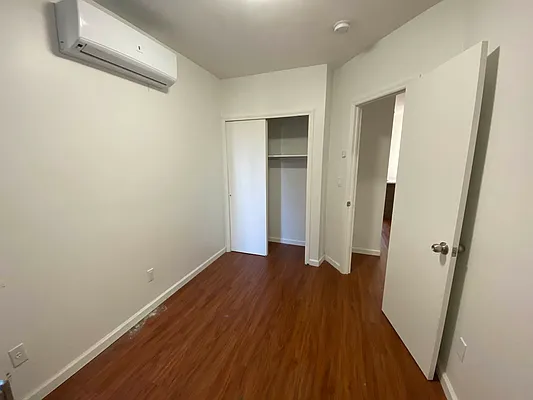 Rented by Premier Metro Realty Corp | media 19