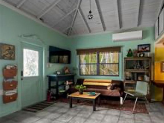 2nd image of 2525 Ashton Rd