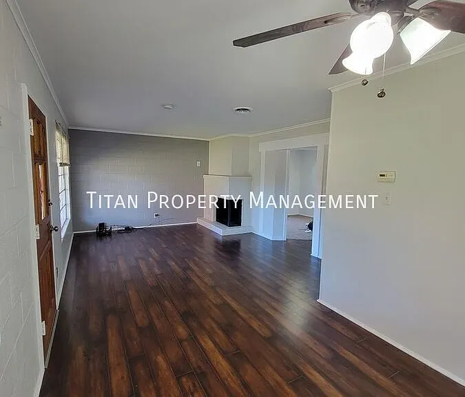 4915 Cabrillo Way — Photo 2