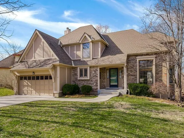 11423 S Millview Cir, Olathe, KS 66061