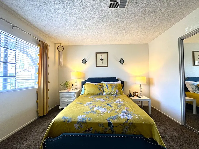 1013 W Linden St #32 — Photo 14