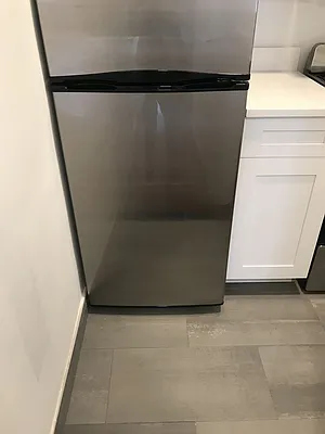 Rented by Sky Management | media 32