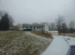 28 Maureen Dr, Middletown, NY 10940