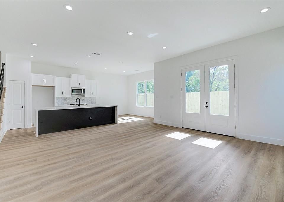 5310 Denmark St, Houston, TX 77028 | Zillow