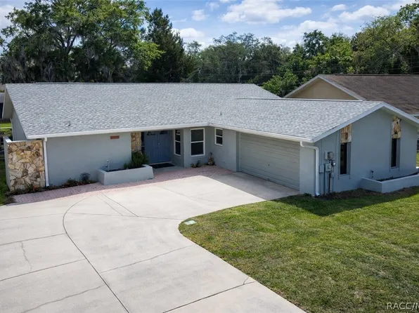 3835 N Eagle Point, Crystal River, FL 34428