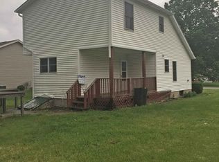 521 W 3rd St, Sandwich, IL 60548