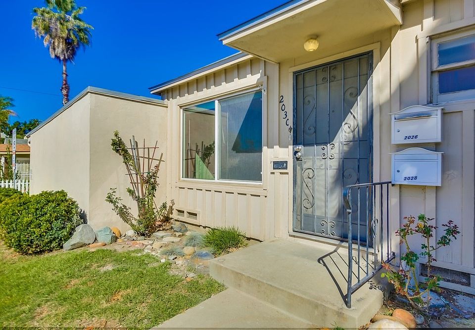 1st image of 2030 Meade Ave