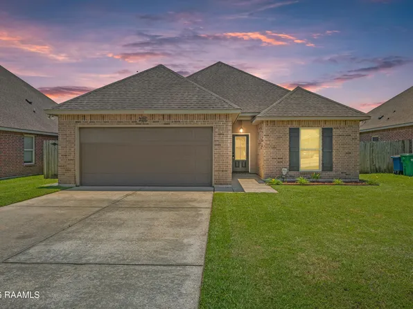 506 Flanders Ridge Dr, Youngsville, LA 70592