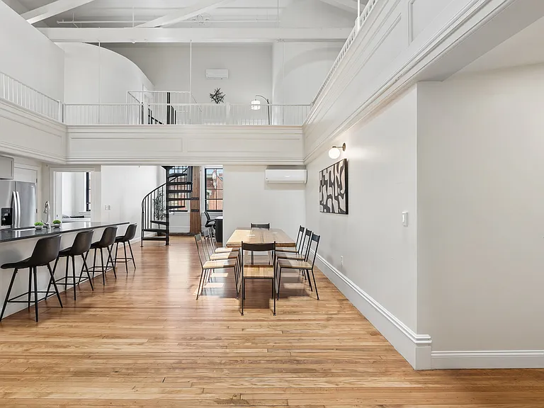 129 Main St #302 — Photo 12