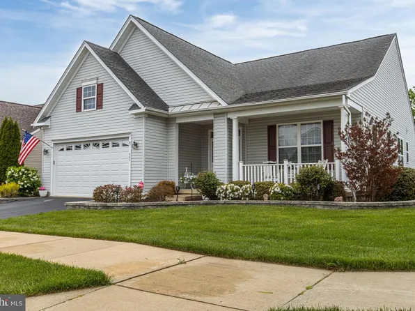 400 Topiary Ln, Middletown, DE 19709