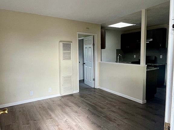 3rd image of 149 Cameron Ct #149