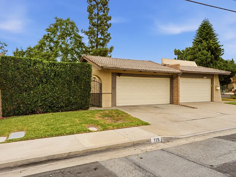 725 Palomares Ave — Photo 33