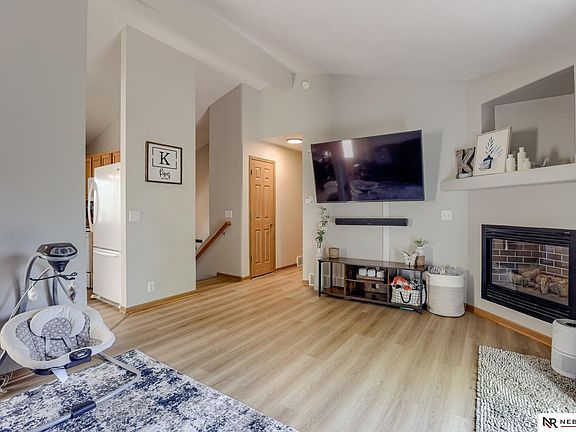 4th image of 17015 Sahler St