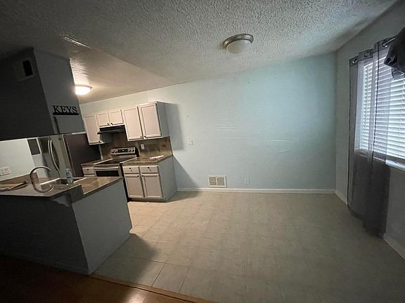 3rd image of 840 Wyman Way APT 3