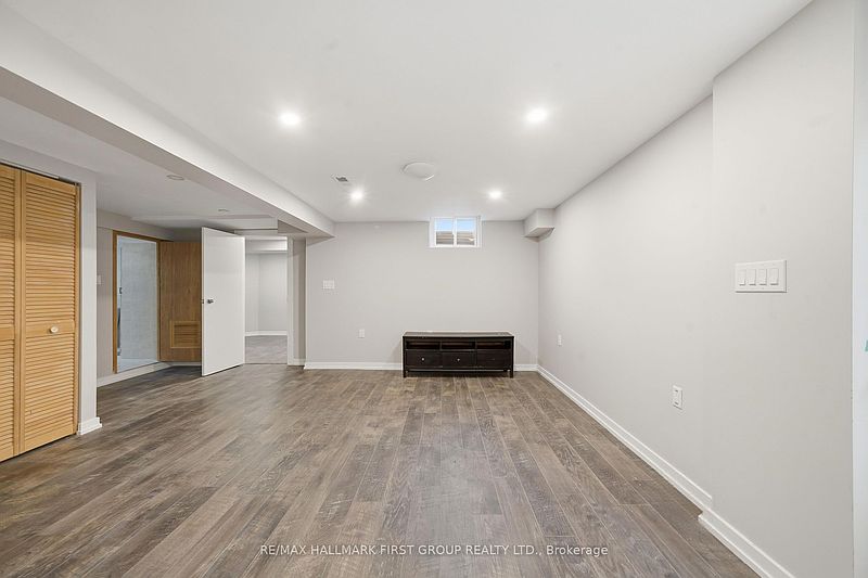 Ajax House for rent - 1 Bedroom — photo 9