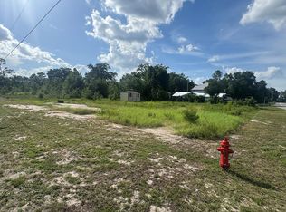 301 NW 12th St, Carrabelle, FL 32322