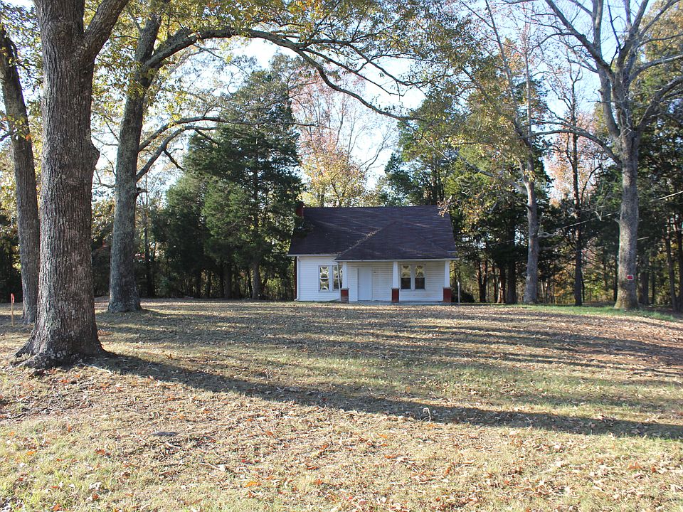 2nd image of 1019 Palmyra Rd