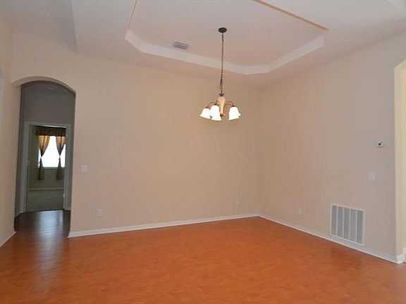 3rd image of 110 Hadley Dr
