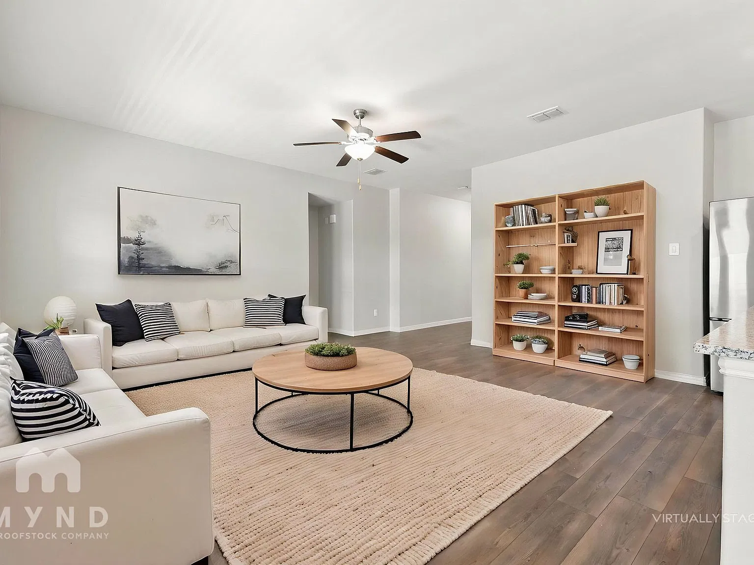 4 bed, 2.0 bath, 1838 sqft, $2,095 — Photo 2