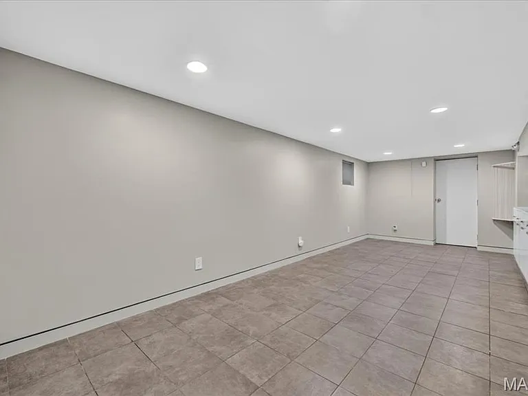 7122 Nashville Ave — Photo 23