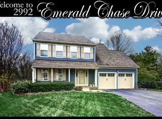 2992 Emerald Chase Dr, Herndon, VA 20171