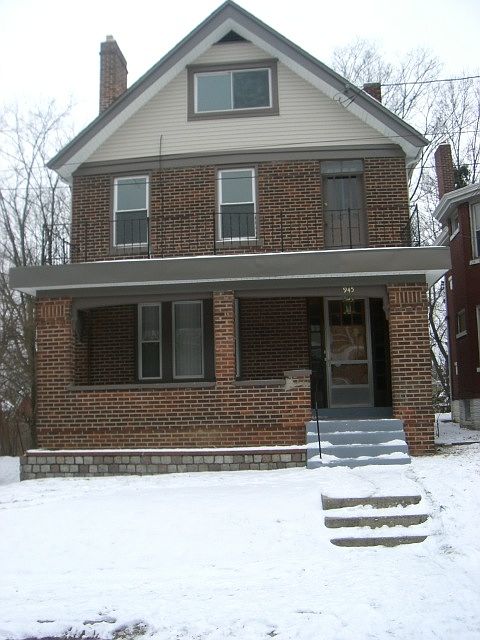 1st image of 945 Oakland Ave #1