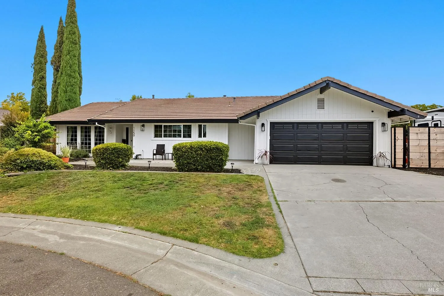 1150 Mulberry Lane photo 1