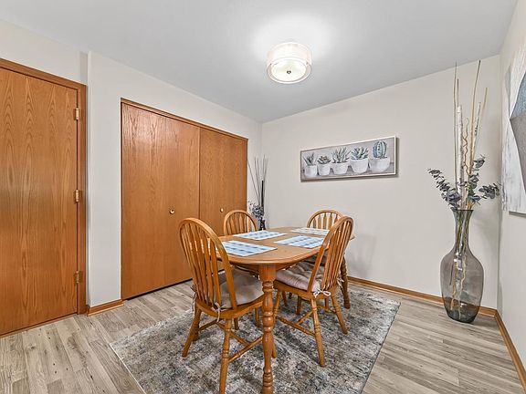 3rd image of 116 East Freistadt ROAD #D