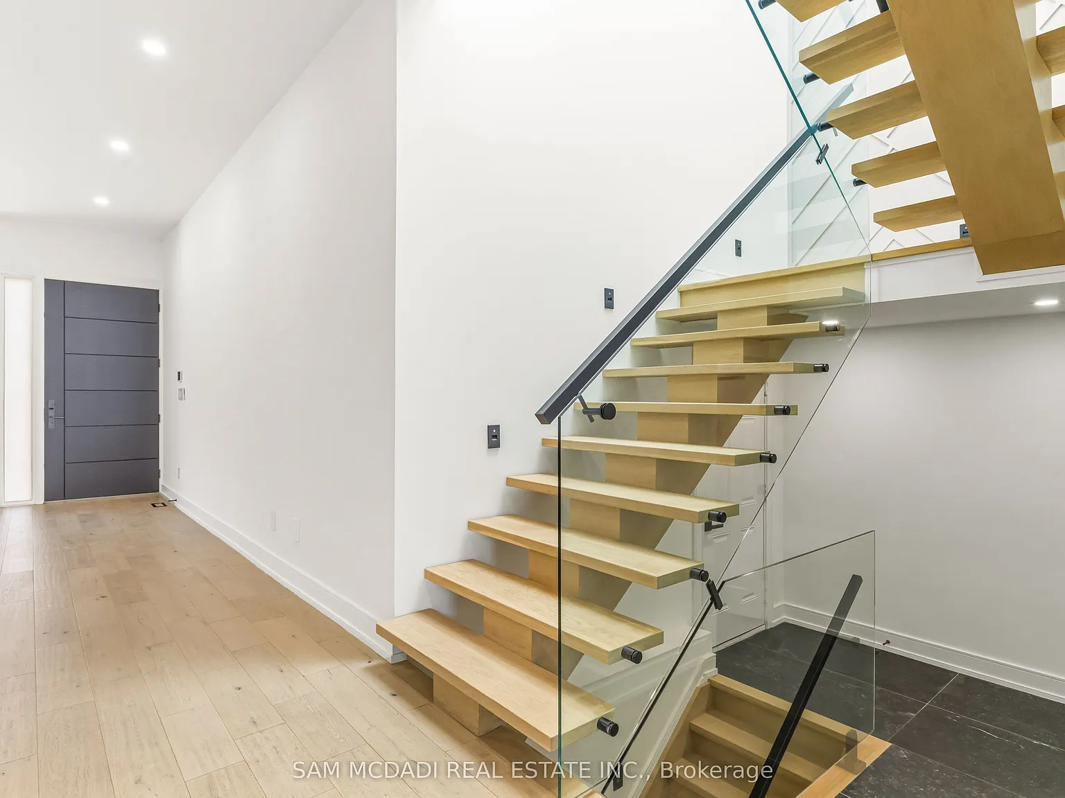 5 bed, $11,500 — Photo 3